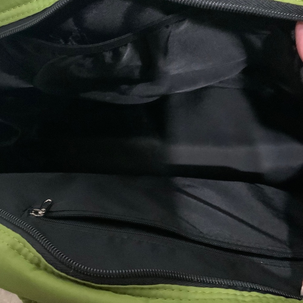 GAIAM Metro Gym Bag in Olive Green - Picture 3 of 5